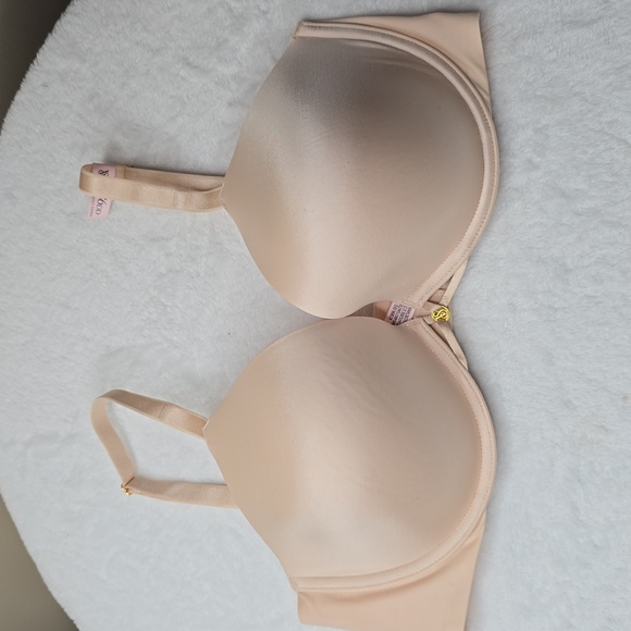 3012 NWOT Victoria Secret Smooth Lightly Lined Plunge Demi Bra 36DD - Picture 2 of 6